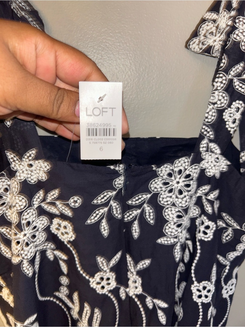 Loft Dress - navy/white embroidered floral tie strap mini length NWT - Picture 9 of 12